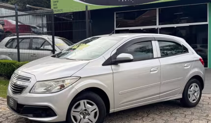 Chevrolet onix 1.0 lt 2014