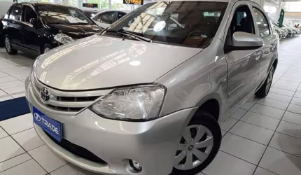 Toyota etios sd x 15l mt 2017