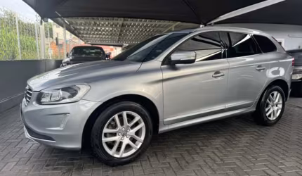 Volvo xc60 2.4 d5 momentum diesel awd 4p automático