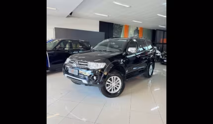Mitsubishi pajero 3.5 hpe 4x4 7 lugares v6 24v flex 4p automático