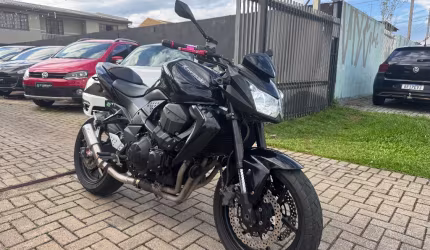 Moto muito bem cuidado e abaixo da fipe 