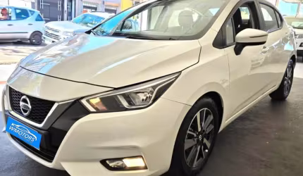 Versa advance 2023 1.6lex 4p automático branco com chave cópia e manual 