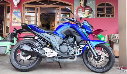 Yamaha fz25 fazer 2025