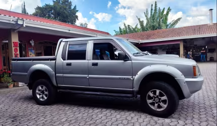 Mitsubishi l-200 cd gls 4x4 2.5 turbo 4p 2002