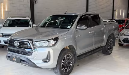 Toyota hilux cd srv 4x4 2.8 tdi diesel aut.