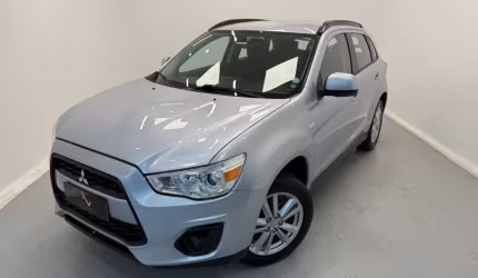 Mitsubishi asx 2.0 cvt*menos rodada da região+multimidia*