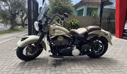 Heritage softail classic flstc