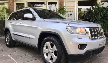 Jeep grand cherokee 3.6 laredo 4x4 v6 24v gasolina 4p automático
