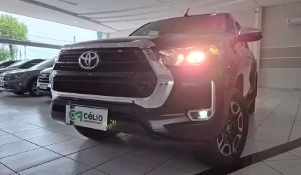Toyota hilux cd srv 4x4 2.8 tdi diesel aut.  - preta - 2023/2024