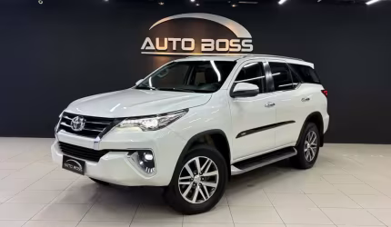 Toyota hilux sw4 2.8 srx diamond 4x4 turbo