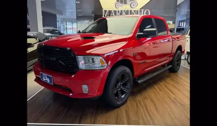 Ram classic 5.7 v8 gasolina laramie cd 4x4 automático