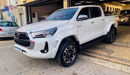 Toyota hilux 2.8 d-4d turbo diesel cd srx plus 4x4 automático
