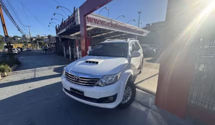 Toyota hilux sw4 3.0 srv 4x4 16v turbo intercooler diesel 4p automático