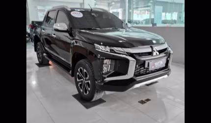Mitsubishi l200 triton 2.4 16v turbo diesel sport hpe-s cd 4p 4x4 automático
