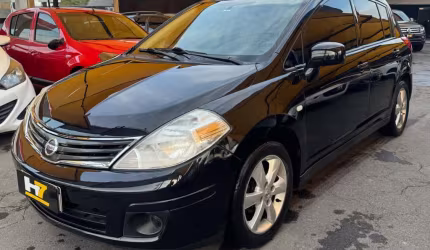 Nissan tiida 1.8 s 2011