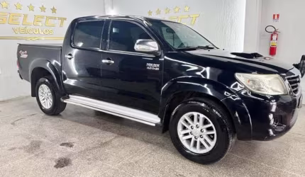 Toyota hilux cd4x4 srv 2015
