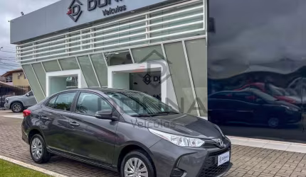 Toyota yaris xl sedan 1.5 flex 16v 4p aut.  - cinza - 2024/2024