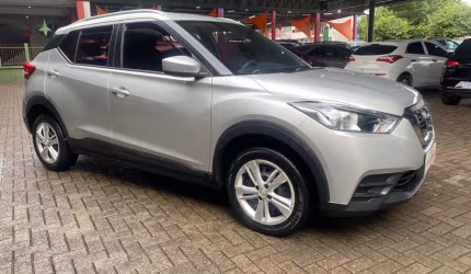 Nissan kicks s mt 2018