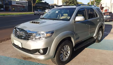 Toyota hilux sw4 3.0  aut  5 lugares 