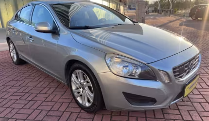 Volvo s60 2011 2.0 t5 dynamic gasolina 4p automático