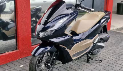 Honda pcx 160 dlx abs 2025