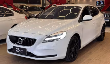 Volvo v40 2019 2.0 t4 momentum gasolina 4p automático