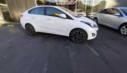 Hyundai hb20s 1.6 a comf 2015