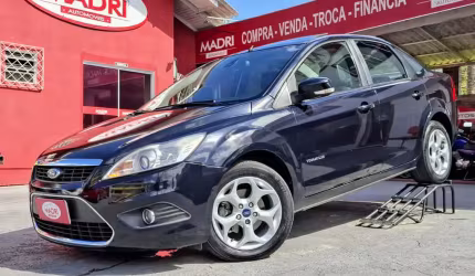 Ford focus sedan 2.0 16v