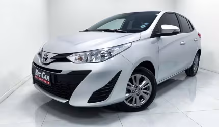 Toyota yaris xl live 1.3 flex 16v aut.  - prata - 2021/2022