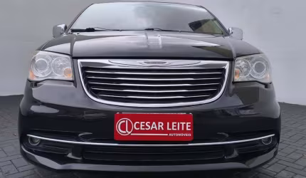 Chrysler town country 2013