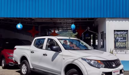 Mitsubishi l200 triton gl 2.4 diesel 4x4 cd 2023: força e robustez para o trabalho!