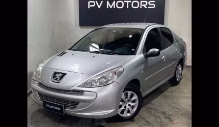 Peugeot 207 sed. passion xr sport 1.4 flex 8v 4p  - prata - 2012/2013