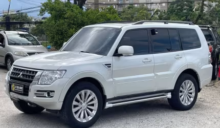 Mitsubishi pajero hpe full 3.2 4x4 t.i.dies. 5p aut