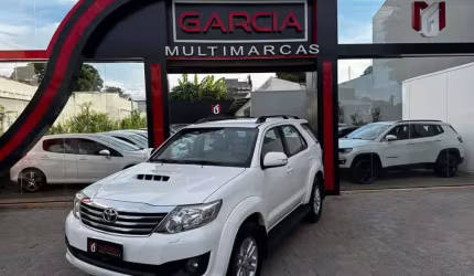 Toyota hilux sw4 2013 3.0 srv 4x4 7 lugares 16v turbo intercooler diesel 4p automático
