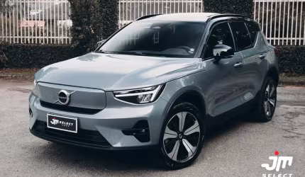 Volvo xc40 6 plus 2023