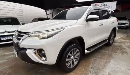 Toyota hilux sw4 2.8 srx 4x4 7 lugares 16v turbo intercooler diesel 4p automático