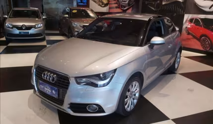 Audi a1 1.4 tfsi attraction 16v 122cv - 2011/2012