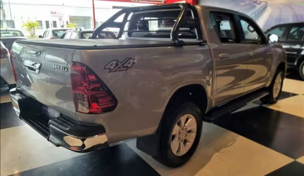 Toyota hilux 2.8 sr 4x4 cd 16v - 2015/2016