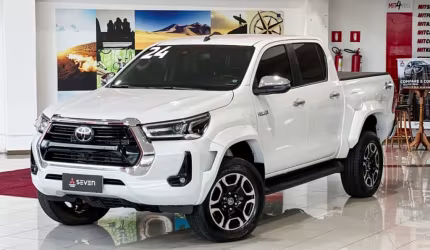 Toyota hilux 2.8 d-4d turbo diesel cd srx 4x4 automático