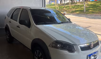 Fiat palio weekend trekking 1.6 2013 