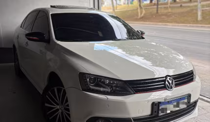 Volkwagen jetta 2.0 tsi highline 2013 com teto muito conservado