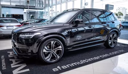 Volvo xc90 t8 ultimate dark 2.0t 455cv 4wd c/teto aut./2023 (hybrid)