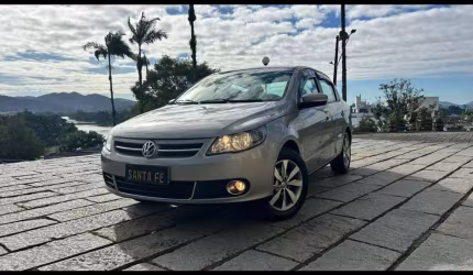 Volkswagen voyage 1.6 comfortl - prata - 2012/2013