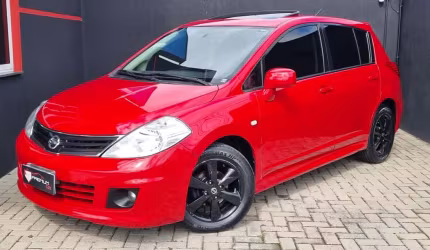 Nissan tiida hatch sl 1.8 16v-at 4p 2013