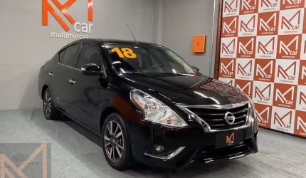 Nissan versa sl 1.6 16v flexstart 4p aut.  - preta - 2017/2018