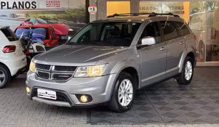 Dodge journey sxt 3.6 v6 auto. 2015