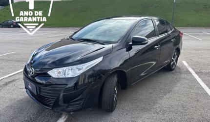 Toyota yaris sedan xl live 1.5 flex | 1 ano de garantia motor e cambio.