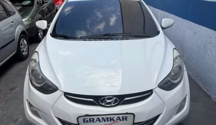 Hyundai elantra gls 1.8 automático 2013