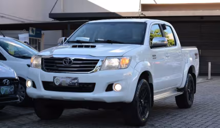 Toyota hilux srv 3.0, 4x4 turbo diesel, 