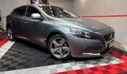 Volvo v40 t-4 momentum 2.0 aut